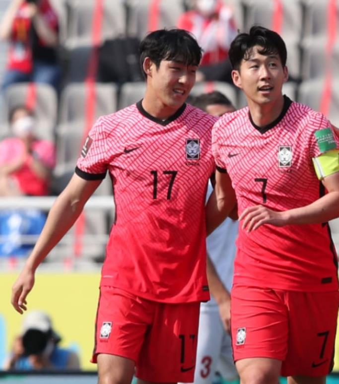 0-0!12强赛再爆小冷门!韩国队屡失良机,主场闷平伊拉克!