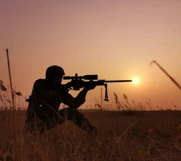 狙击手学校教材解密:怎样成为一个狙击手?