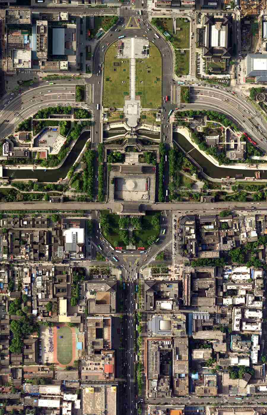 震撼2000米高空俯瞰十四运会场馆