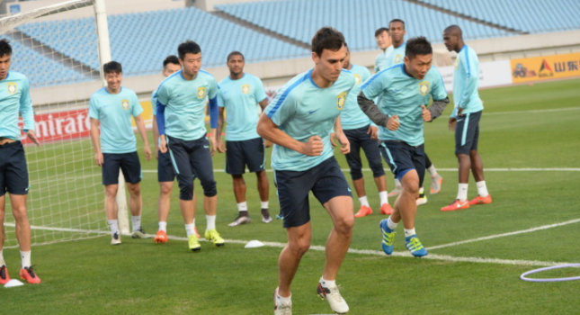 泪目！吴曦和塞恩斯伯里交换球衣，越媒嗨了：中国队心态或崩盘休闲区蓝鸢梦想 - Www.slyday.coM