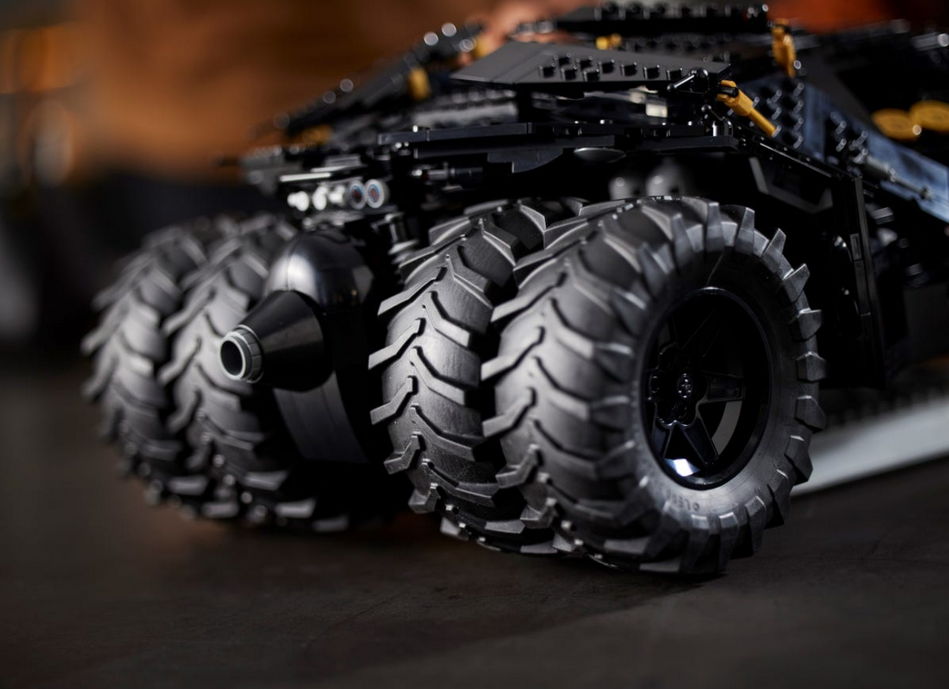 本次乐高的「lego 76240 batmobile tumbler」dc版蝙蝠战车将于2021年