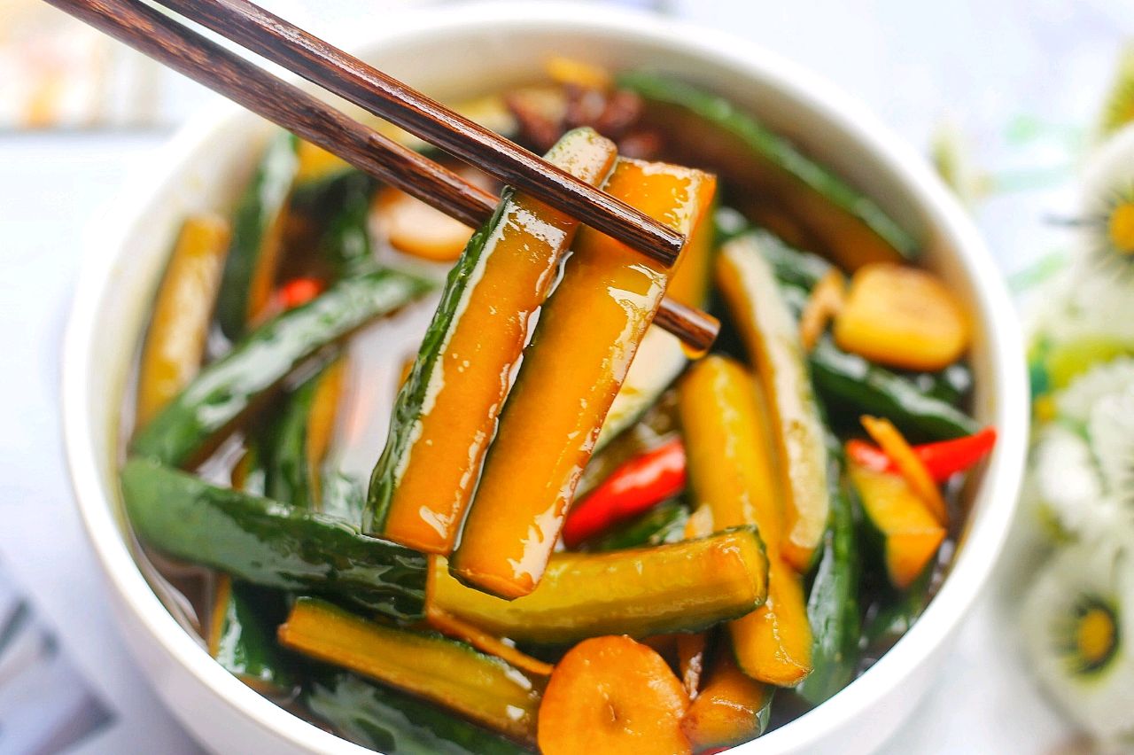 自制腌黄瓜,鲜香适宜,清爽解腻,开胃又下饭,佐餐好选择|腌黄瓜|佐餐