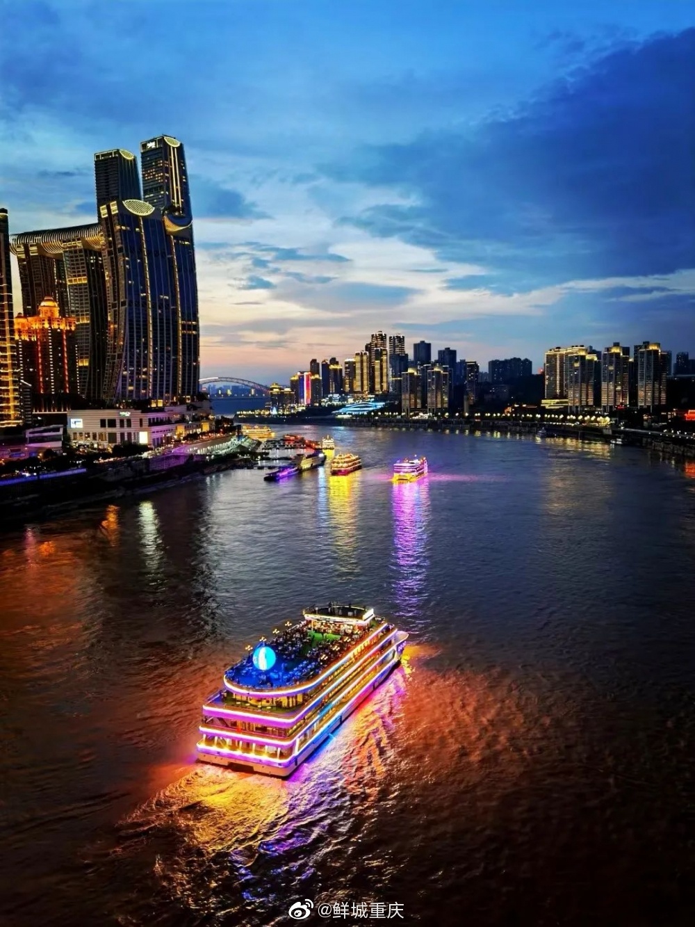 因疫情影响停航29天的重庆两江游