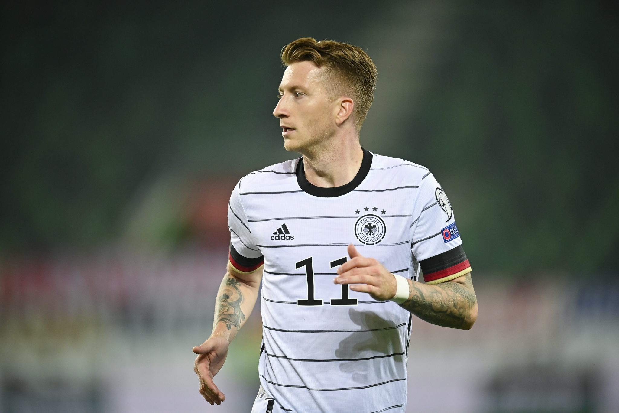 9月2日,德国队球员罗伊斯在比赛中.