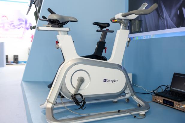 keep智能动感单车系列产品亮相2021服贸会获赞家庭mini健身房