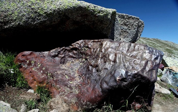 阿勒泰大型陨铁（图片来源：chinadaily.com.cn）