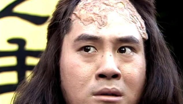 为首,帮派则以丐帮为首,一向是井水不犯河水,即使庄聚贤带领丐帮弟子