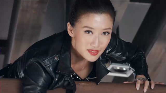 谢婷婷顶着"星二代"的头衔入行,虽然出演的电影角色并不是很多,但武术