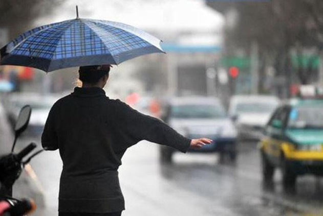 为何下雨天打车更难出租车都去哪儿了司机说出实情