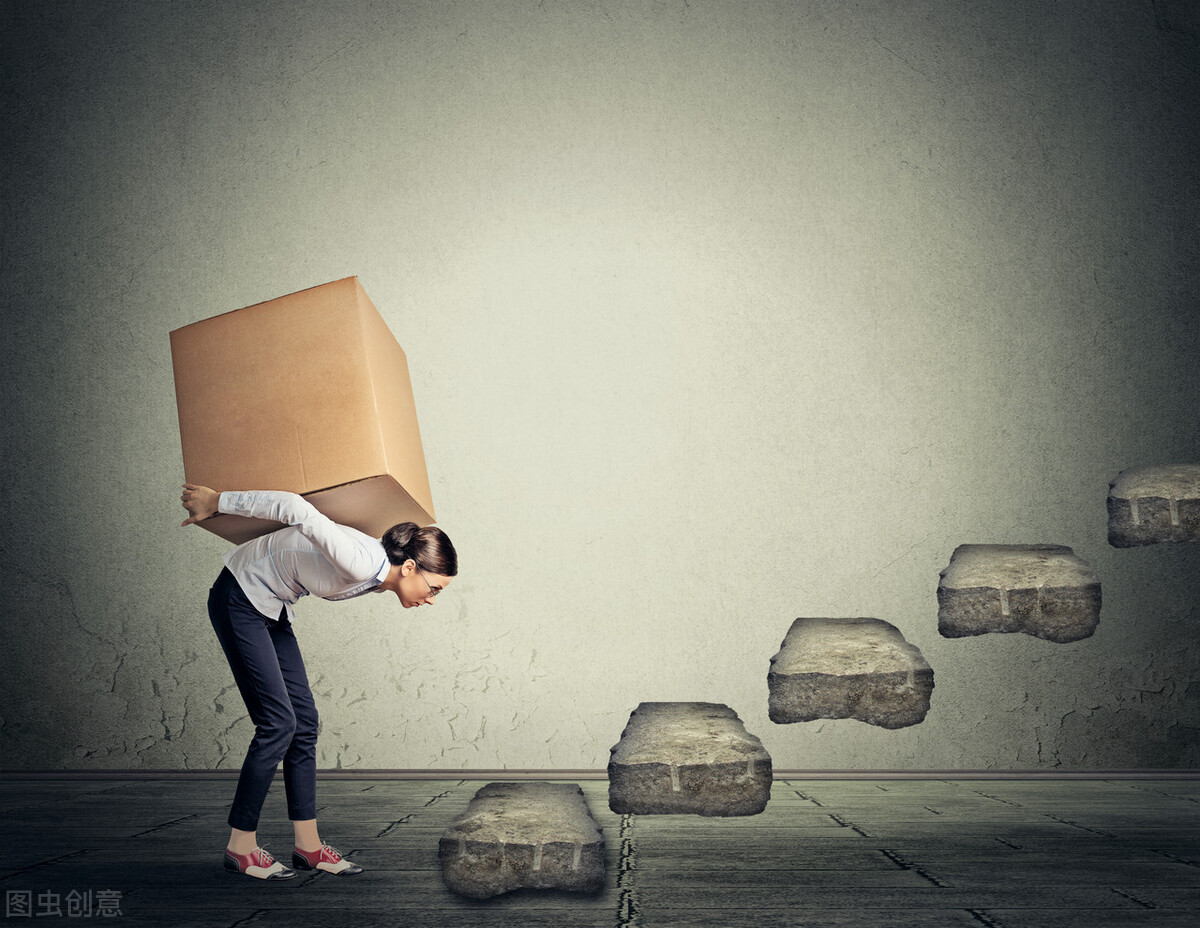 橙心优选断臂求生花小猪成挡箭牌嘀嘀扛不住了