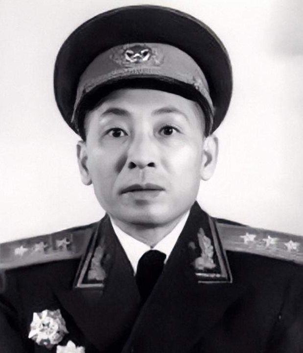 此人与粟总关系并不好,为何58年不肯落井下石|刘英|叶飞|司令_新浪