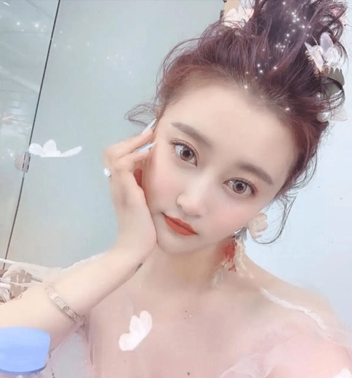 孙侨潞去世九个月亲姐痛到无法呼吸亲妈患上抑郁整天以泪洗面