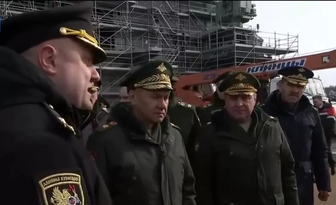 凤凰涅盘!俄罗斯图-160m战略轰炸机加速复产,绍伊古终于笑出声来