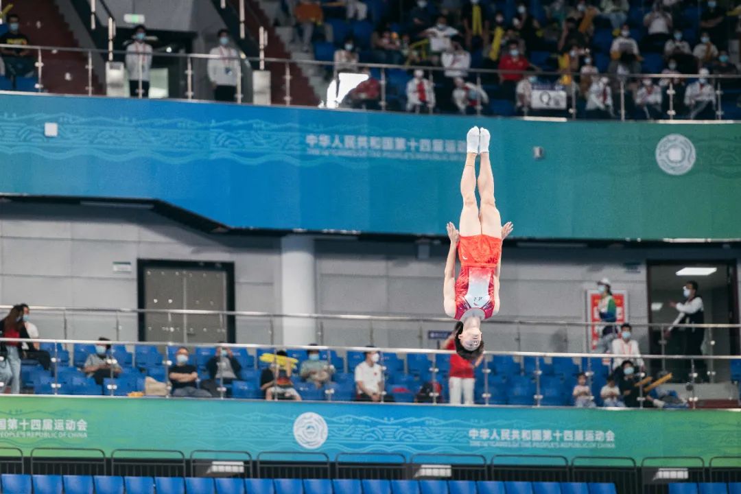 奥运冠亚军都来啦十四运蹦床比赛在西北大学开赛