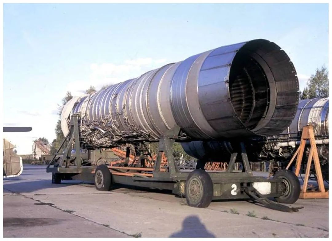 图-160的四台nk-32航空发动机