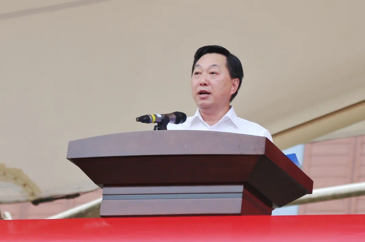 唐宏宇致辞(央广网发 重庆第一实验中学供图)