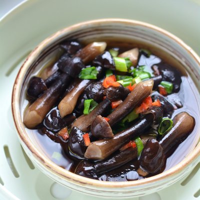 清蒸黑鸡枞菌