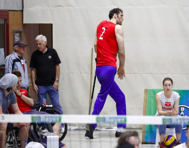 当世第二高人!2米46名将东京残奥夺金 车祸导致长短脚篮球梦碎休闲区蓝鸢梦想 - Www.slyday.coM 当世第二高人!2米46名将东京残奥夺金 车祸导致长短脚篮球梦碎休闲区蓝鸢梦想 - Www.slyday.coM