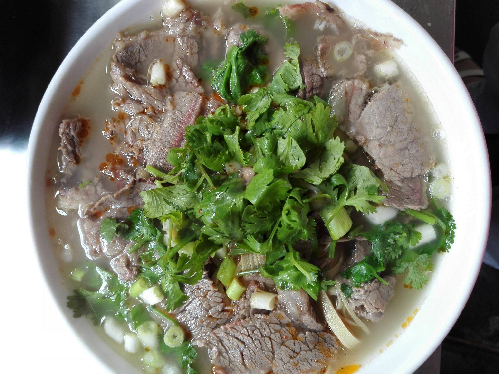 美味的清炖牛肉汤