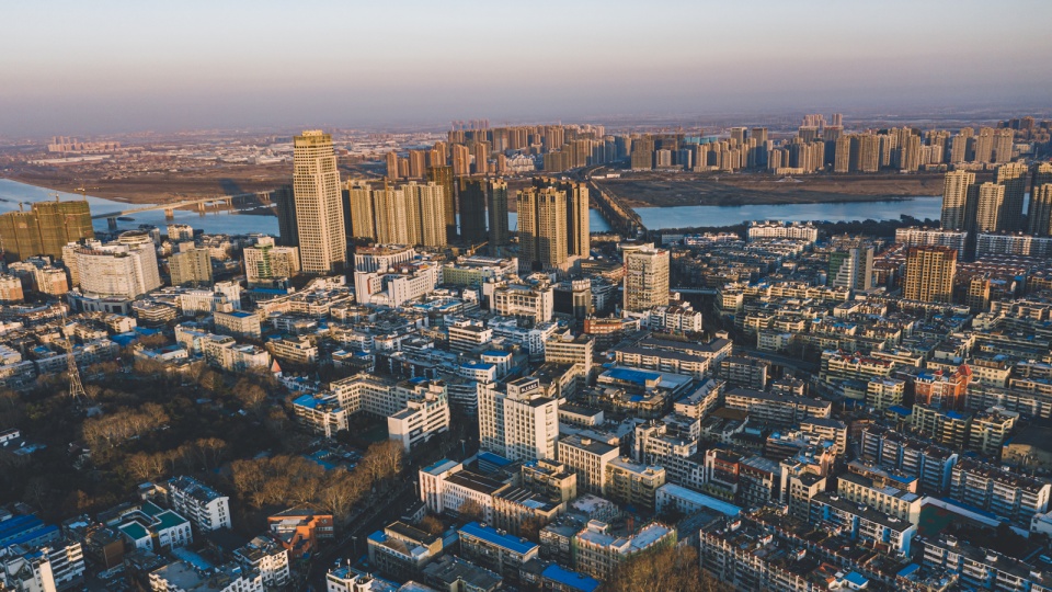 是安徽省北大门,是安徽省距出海口最近的城市,也是安徽省最小的地级市