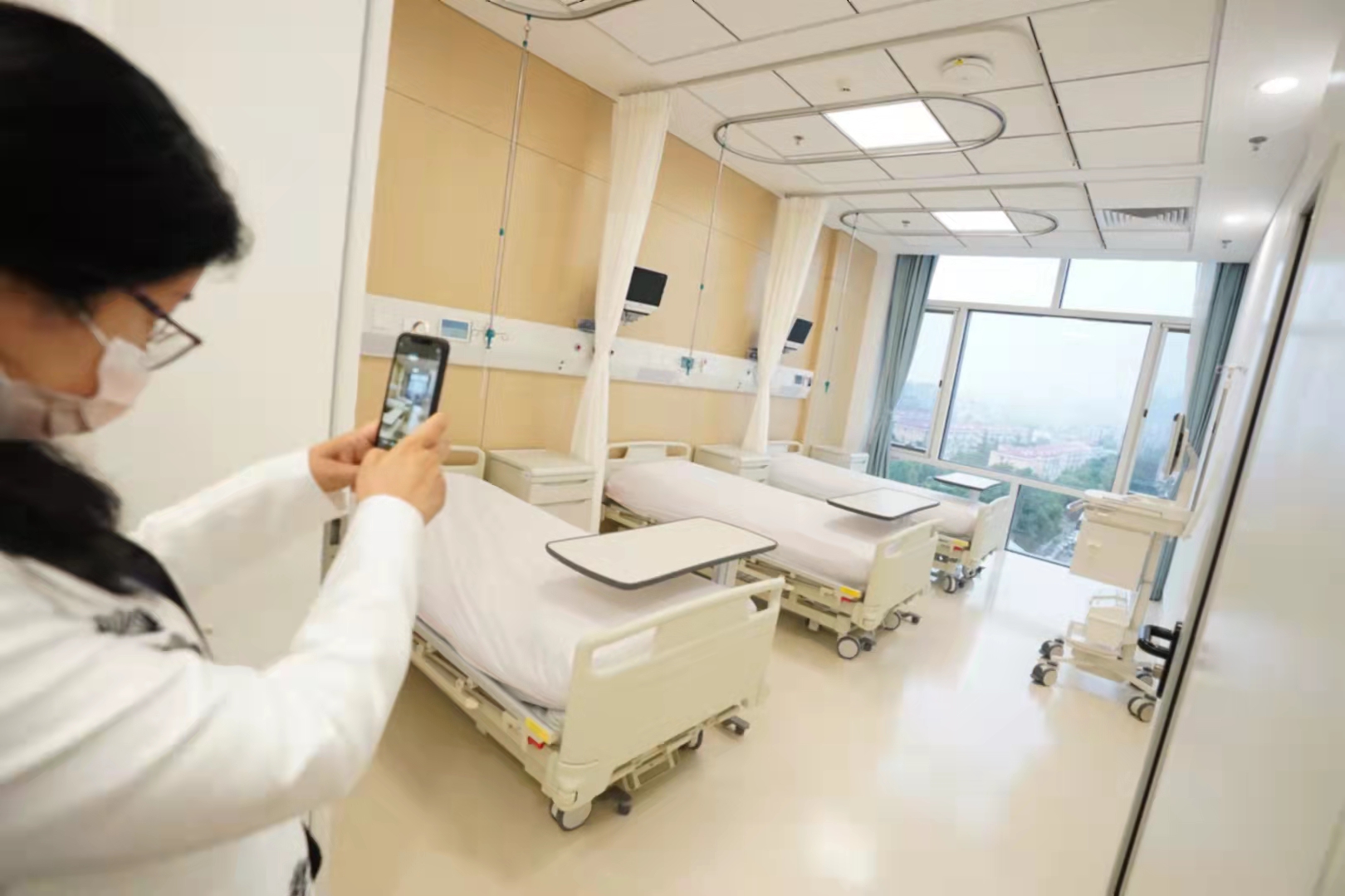 协和医院今天启用一栋新楼里面医疗设施多先进多图直击