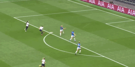 唐佳丽推射差之毫厘。