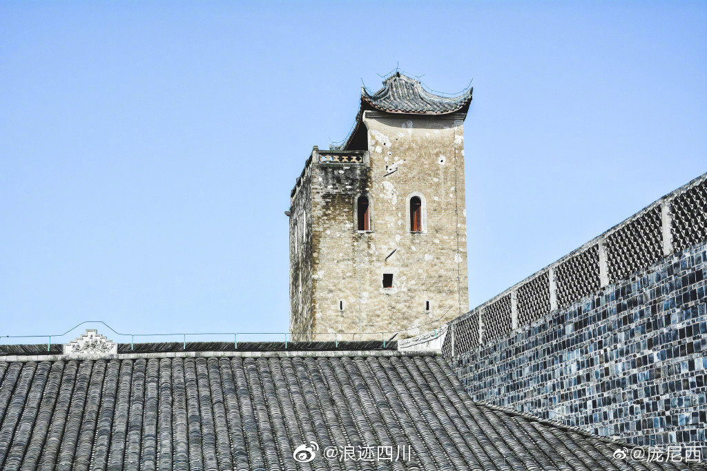 网友@庞尼西 带你探秘泸县屈氏庄园!