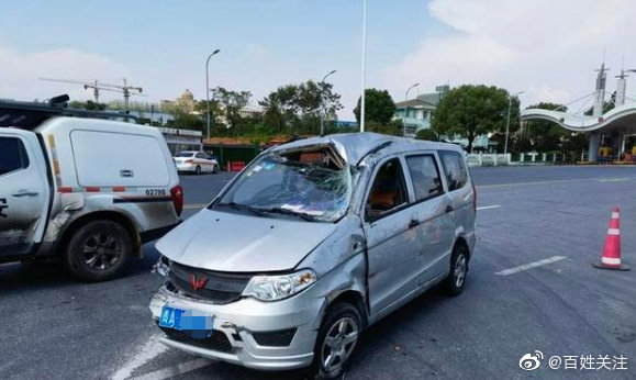 哭笑不得！买车3年不知有空调热晕出车祸休闲区蓝鸢梦想 - Www.slyday.coM