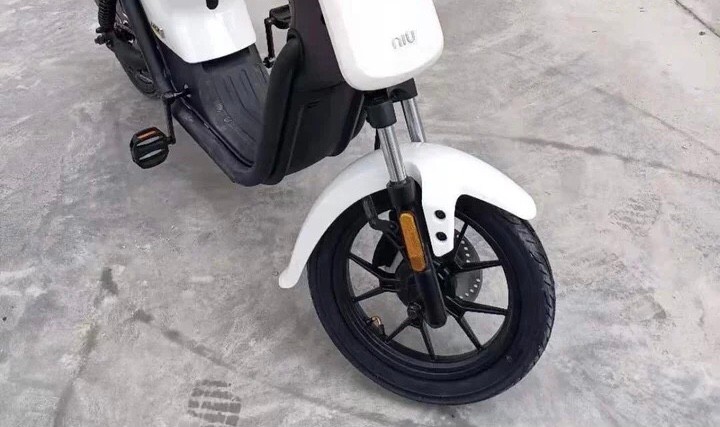 3000多入手哈登同款小牛电动uqi简约高级还科技感十足