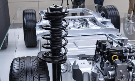 开了10万公里的车子要换减震器吗?刚换完为什么会有咕噜响?-新浪汽车