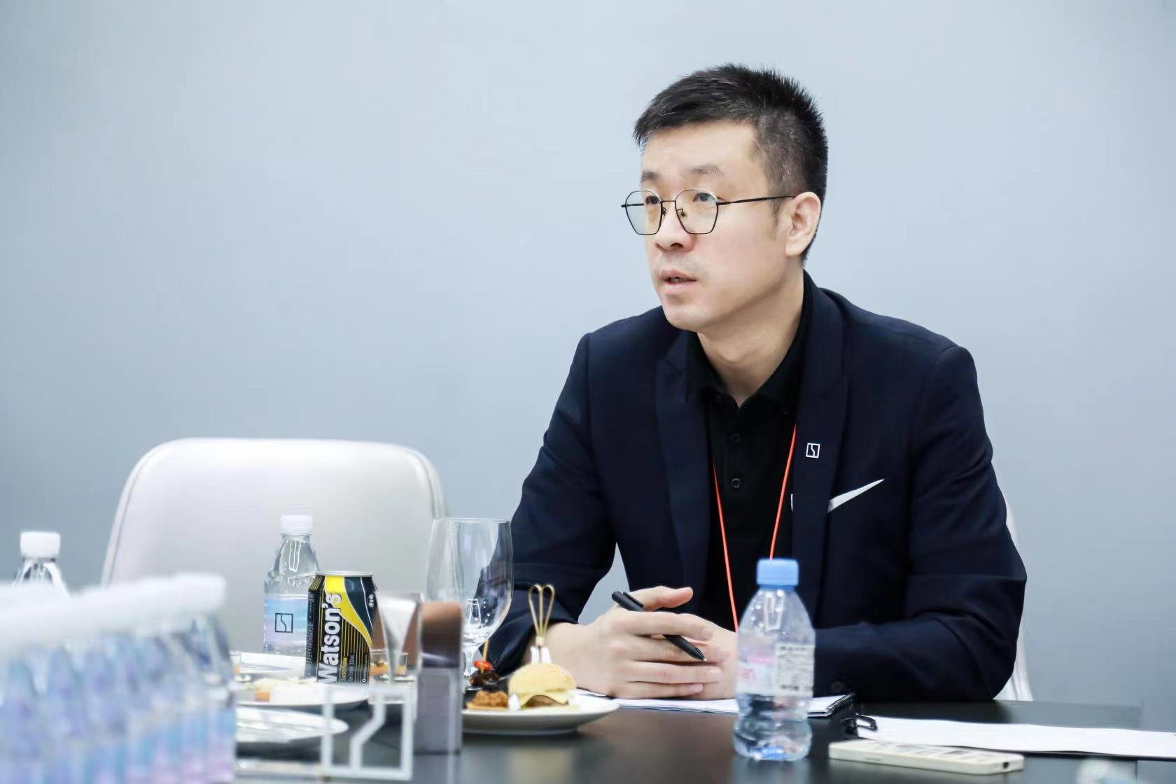 对话陈小飞:开辟第三赛道的极氪,正在产出着怎样的影响力?