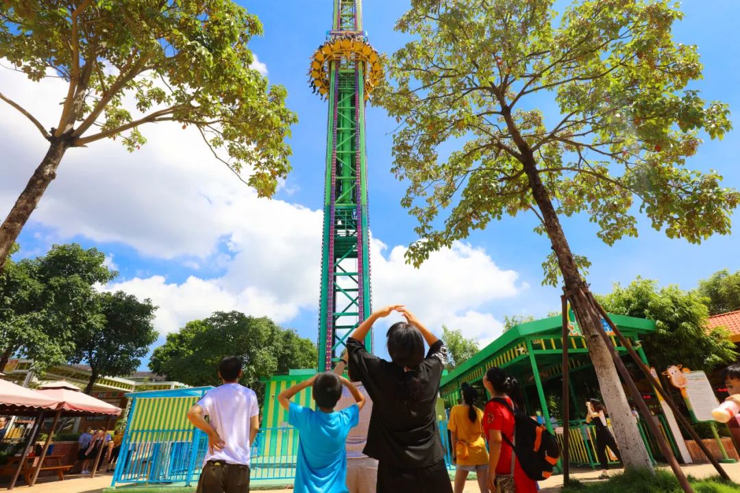 老师休息两天，周五报名爆满……“双减”后的首个周末，培训机构冷清了休闲区蓝鸢梦想 - Www.slyday.coM