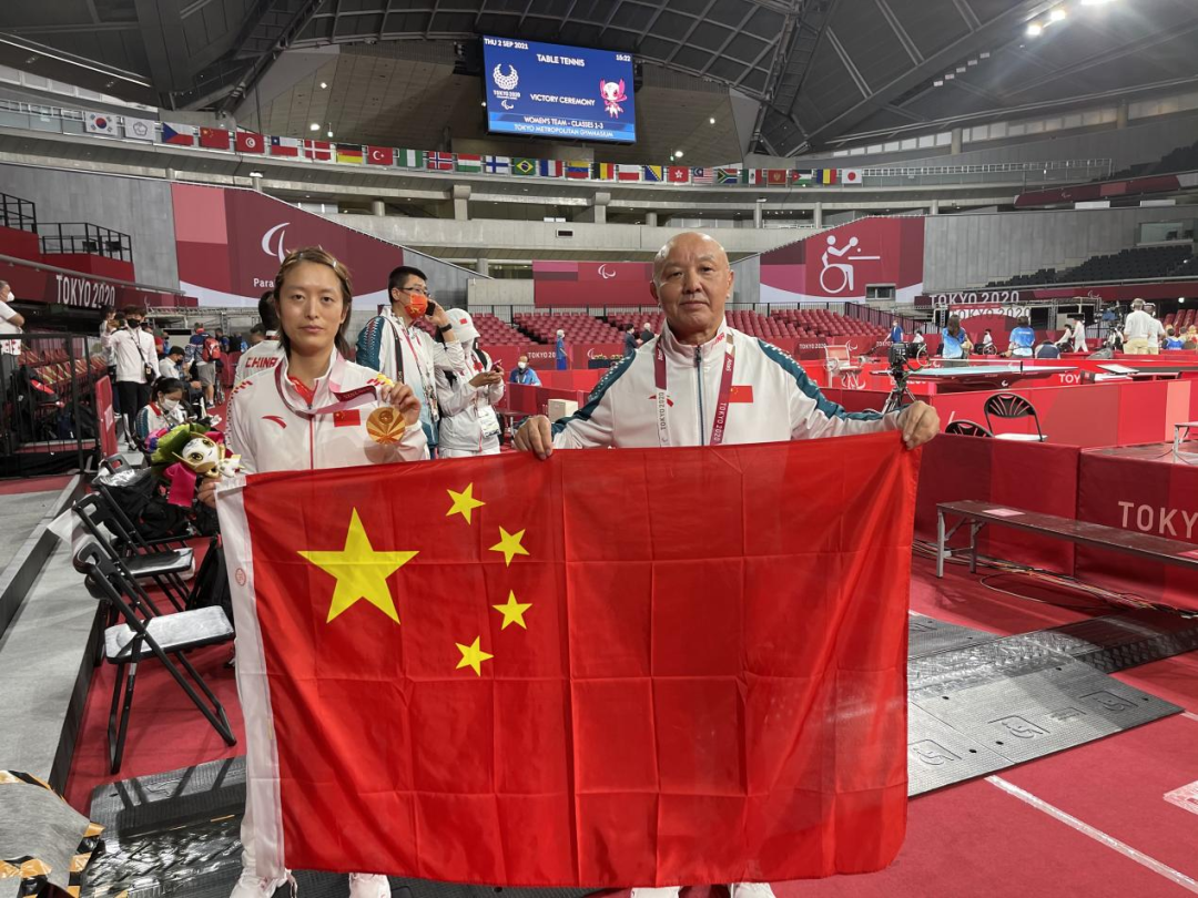 一个失去左腿，一个失去右腿，然而……东京残奥会上，来自成都的他们令人感动振奋！休闲区蓝鸢梦想 - Www.slyday.coM