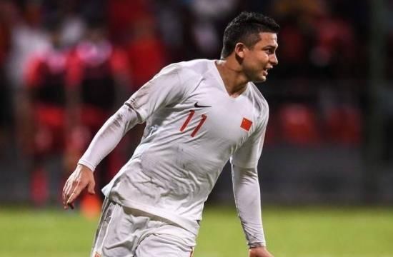 国足变阵首发浮现!4大归化有望齐首发,洛国富阿兰搭档中场休闲区蓝鸢梦想 - Www.slyday.coM