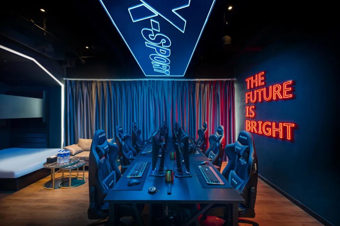 创电竞品牌门店落地上海松江大学城开启试营业