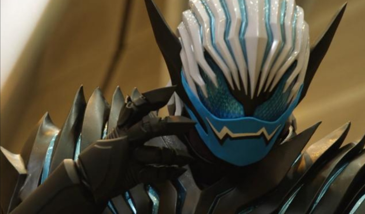 假面骑士revice开播恶魔袭击妈妈的背后可能是家庭血泪史