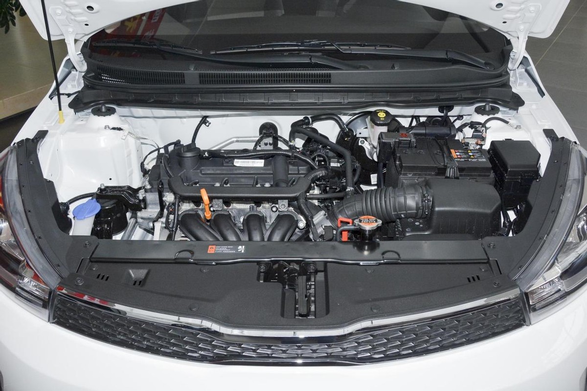 价格便宜油耗低合资三厢自动挡遮风挡雨又实用实拍起亚焕驰