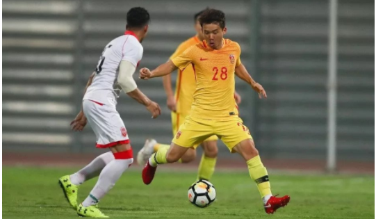 国足VS日本首发出炉,两大归化又遭无视,中场弃用一人恐成隐患休闲区蓝鸢梦想 - Www.slyday.coM 国足VS日本首发出炉,两大归化又遭无视,中场弃用一人恐成隐患休闲区蓝鸢梦想 - Www.slyday.coM