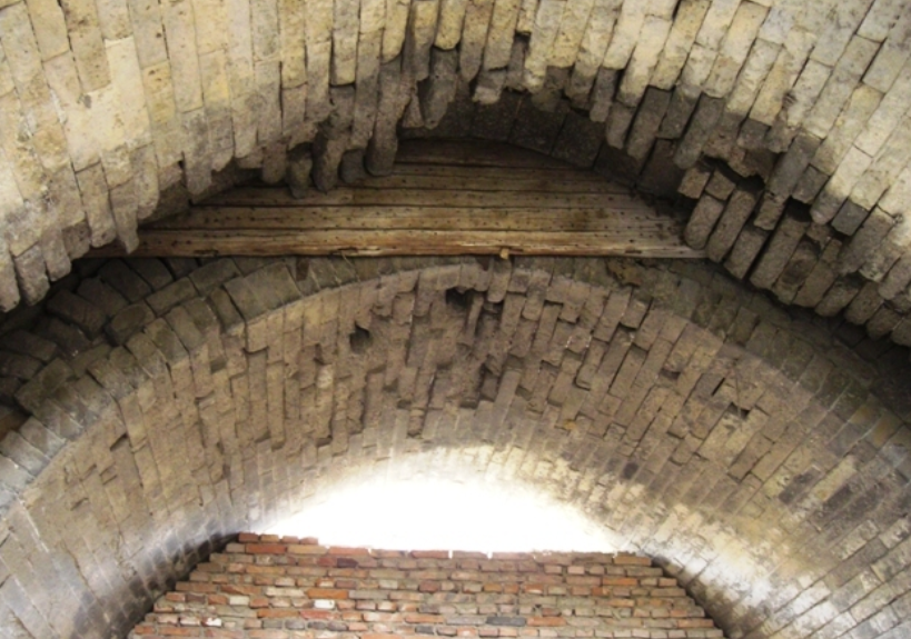 正阳门有一座千斤闸看完之后才知道古人力托千斤闸根本不可能