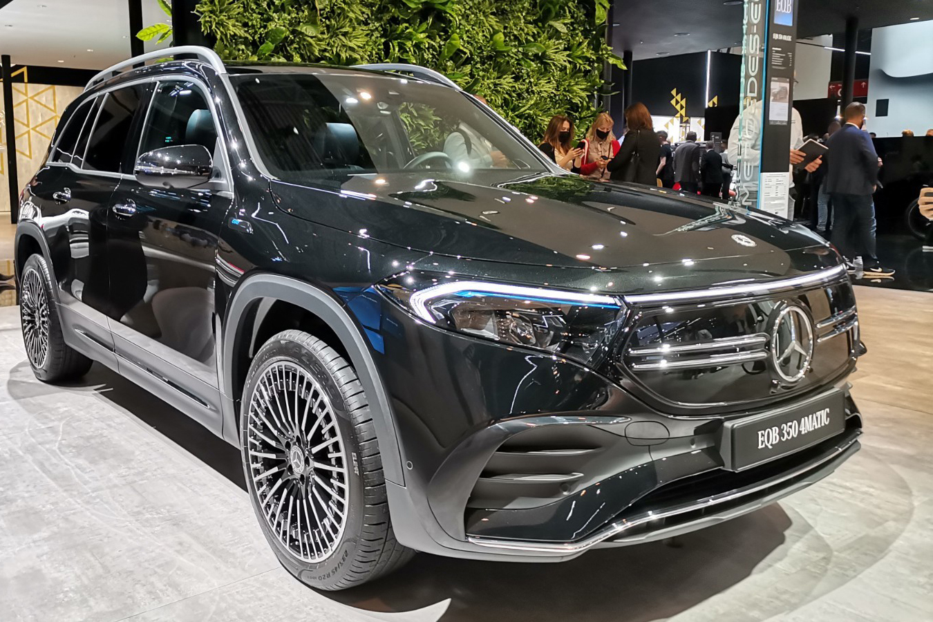 续航超400km奔驰eqb七座版亮相