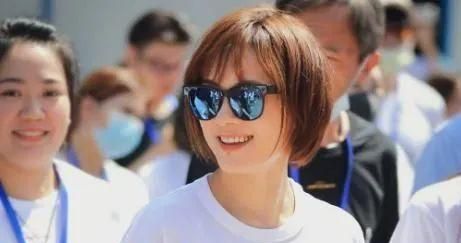 13岁女孩每天被逼跳绳3000个：不被父母信任的孩子,心里有多苦休闲区蓝鸢梦想 - Www.slyday.coM