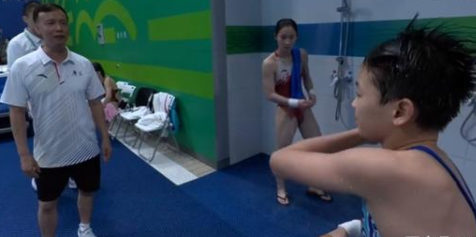 逆转第一!全红婵全运会207C动作再次失误,何教练:没事别紧张休闲区蓝鸢梦想 - Www.slyday.coM 逆转第一!全红婵全运会207C动作再次失误,何教练:没事别紧张休闲区蓝鸢梦想 - Www.slyday.coM