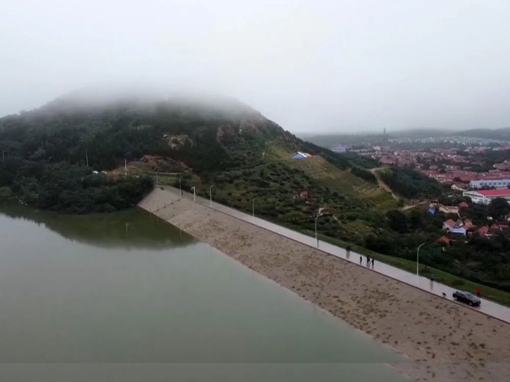 书院水库水位接近历史最高 晓望水库开始溢洪