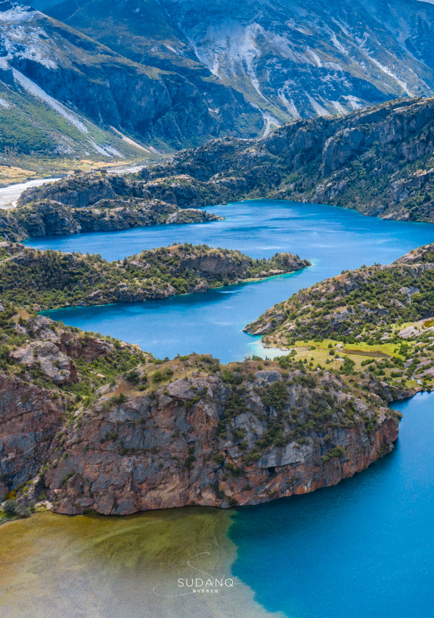 西藏的这个湖泊很神秘传说是神的魂湖还差点被大鹏鸟带到印度