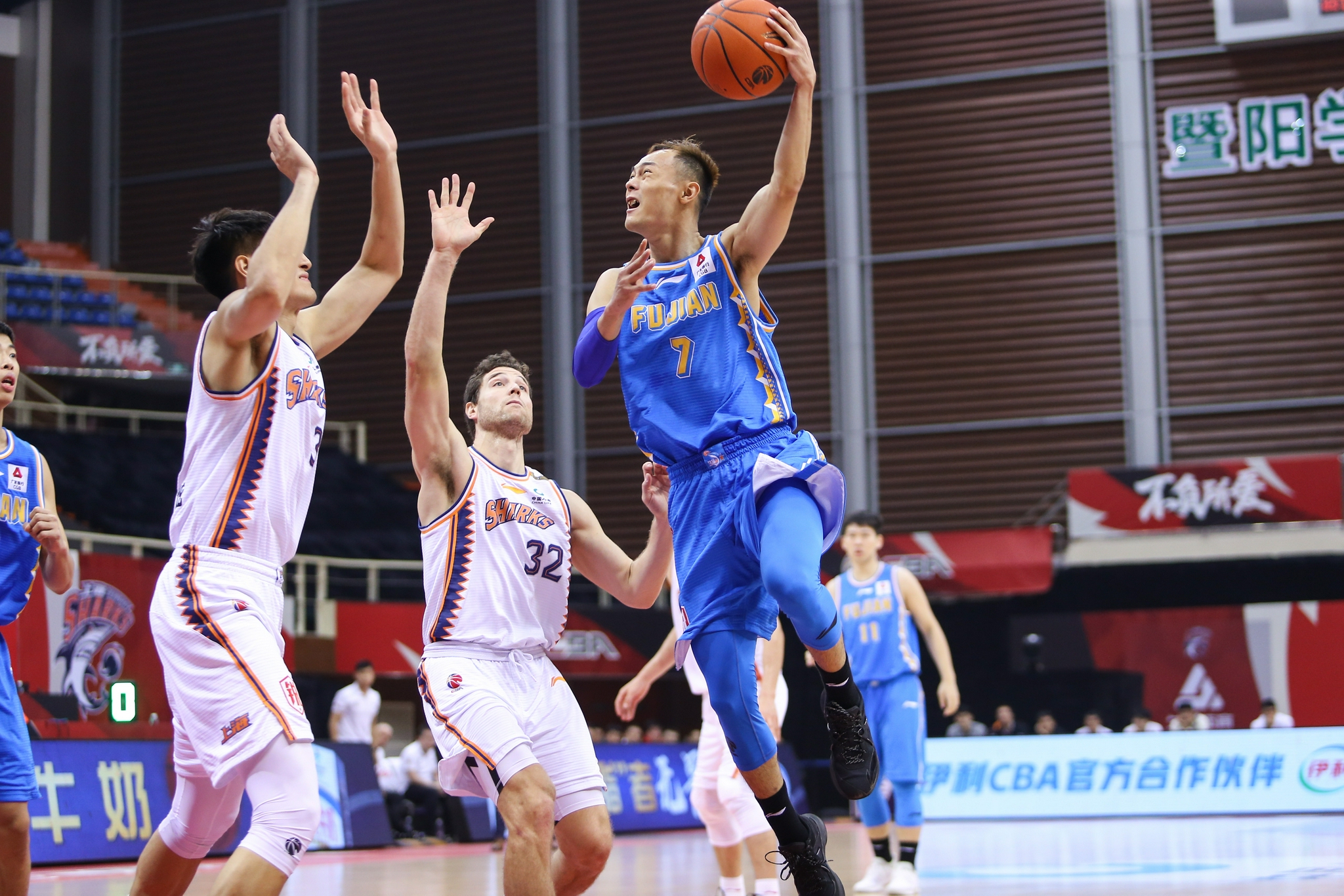汤杰在福建队成为cba流量担当.