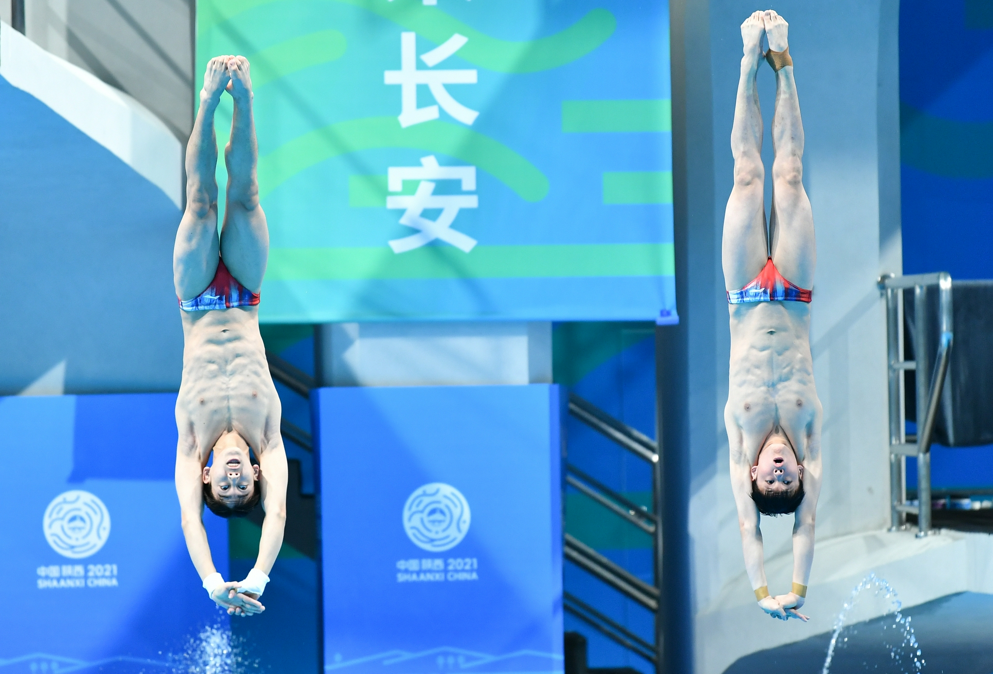 跳水男子团体赛双人10米跳台赛况