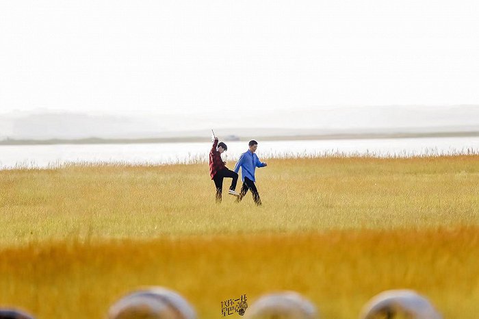 站姐拍摄的《左肩有你》路透,图文无关.图片来源:新浪微博