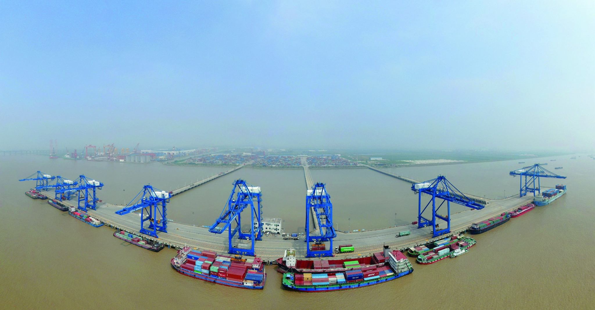 江苏南通港前8个月完成货物吞吐量202242万吨