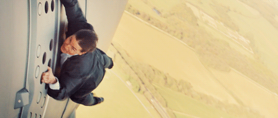 17年前，那个扒飞机奇迹生还的中国男孩，后来怎么样了？休闲区蓝鸢梦想 - Www.slyday.coM