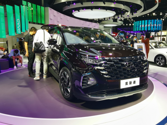 赛那、库斯途即将上线，这批MPV对GL8的伤害值不会小？